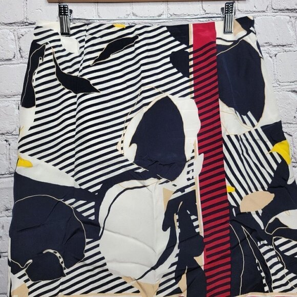 Worth 100% Silk Black White Red Straight Skirt Size 6 - Picture 2 of 13